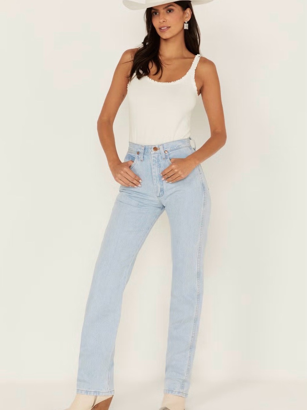 Wrangler Light Wash Cowboy Cut Jeans